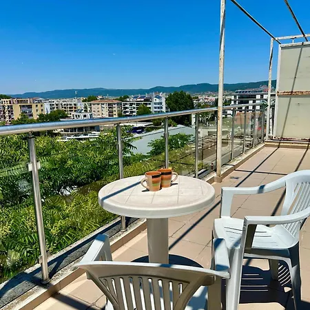 Apartment Large 2-bedroom With Living By Menada Sunny Beach
