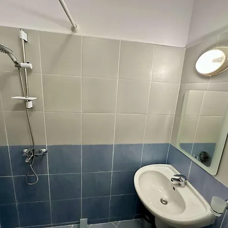 Large 2-bedroom With Living By Menada Apartment